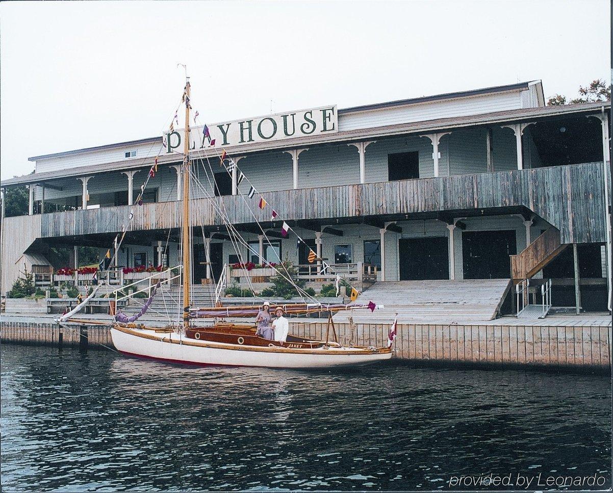 Holiday Inn Express Hotel & Suites 1000 Islands - Gananoque By Ihg Esterno foto