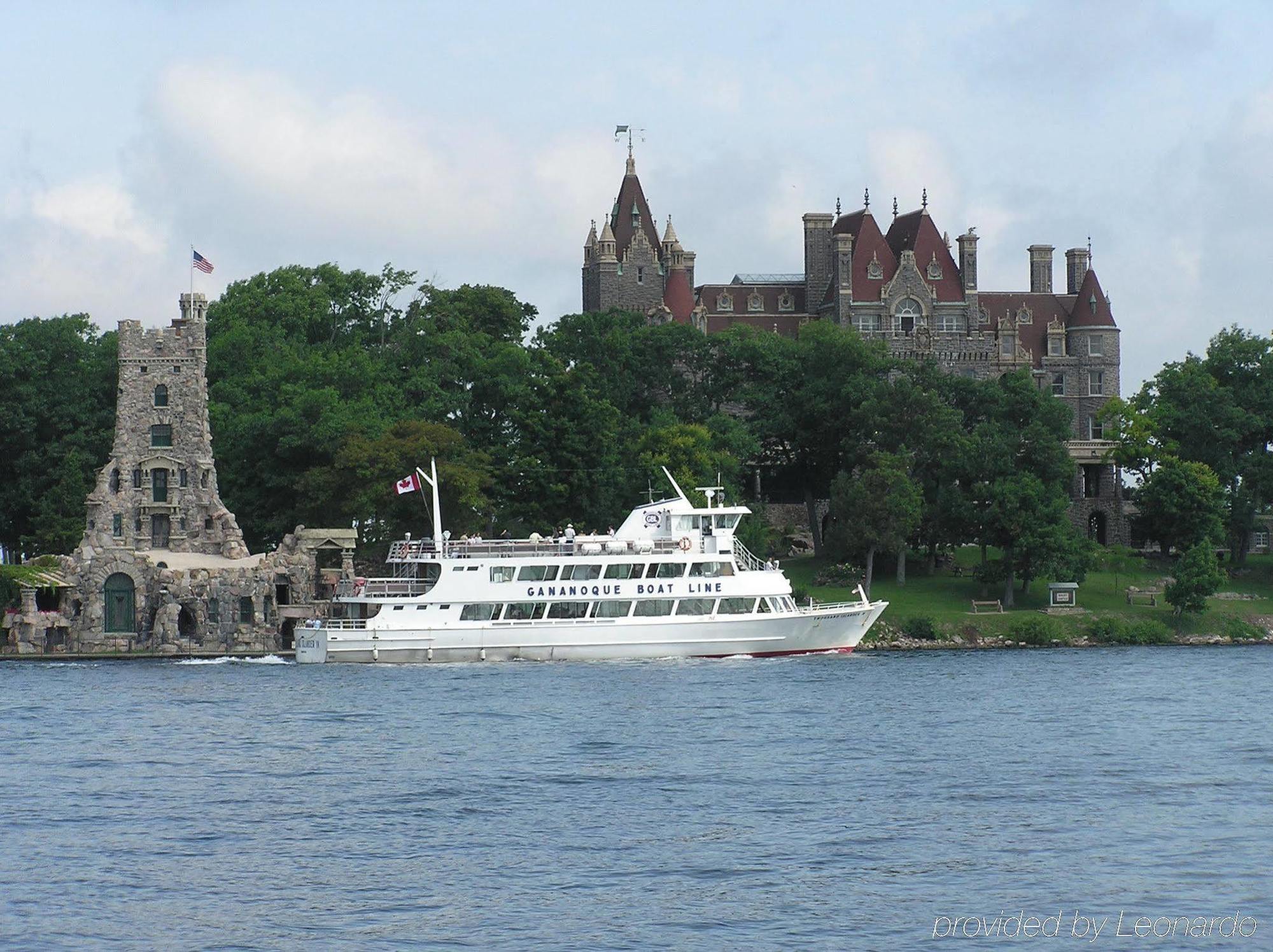 Holiday Inn Express Hotel & Suites 1000 Islands - Gananoque By Ihg Esterno foto